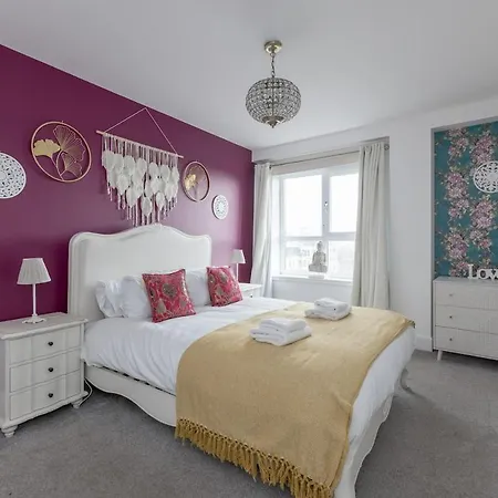 The Britannia Abode Apartment Edinburgh