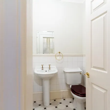 Apartment Regal 2bd Georgian Flat In The Heart Of
