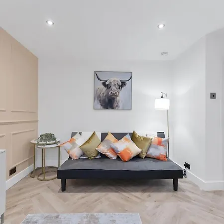 Newly Refurbished | | 3 Guests * Édimbourg