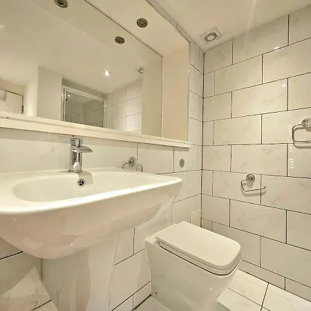 Stellar - 2 & 3 Bedroom 아파트