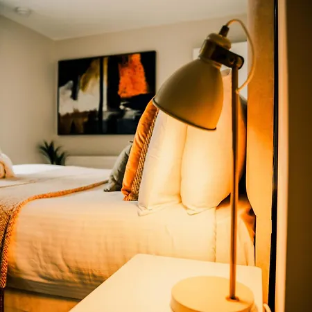 Modern 2 Bed With Parking * Эдинбург