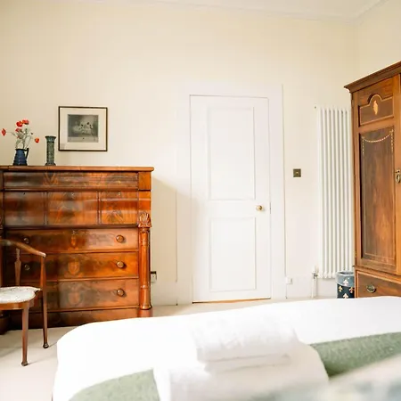 アパート 1 Bedroom In Historic Georgian Townhouse