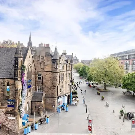 1 Bed In The Heart Of Grassmarket With Castle Views * 에든버러
