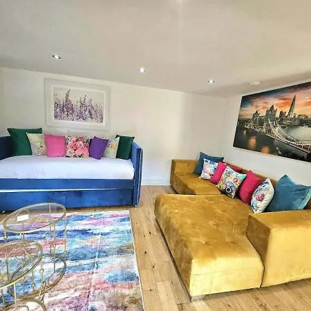 아파트 Stellar - 2 & 3 Bedroom *