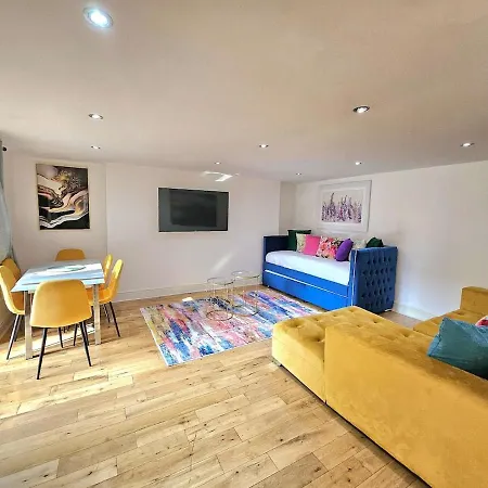 아파트 Stellar - 2 & 3 Bedroom *