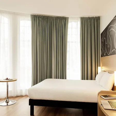 Отель Ibis Centre South Bridge - Royal Mile