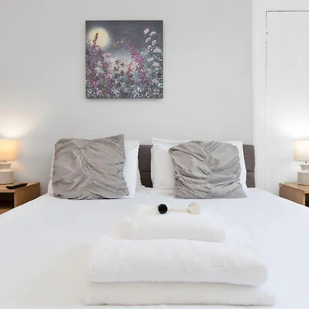 Modern Sleeps 6 *
