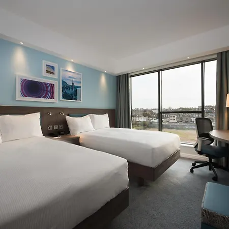 Hotel Hampton By Hilton West End 3*