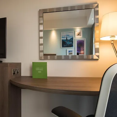 Hampton By Hilton West End 3*