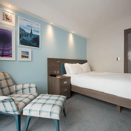 Hampton By Hilton West End Hotel