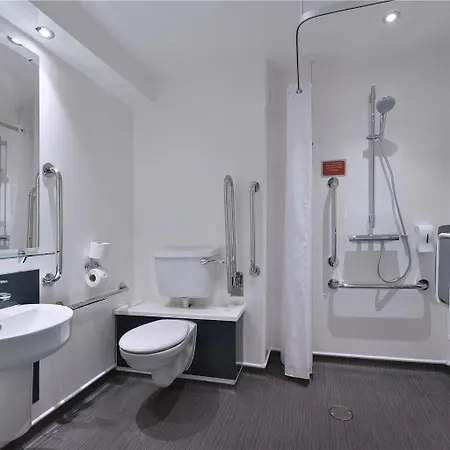 Travelodge Waterloo Place 酒店