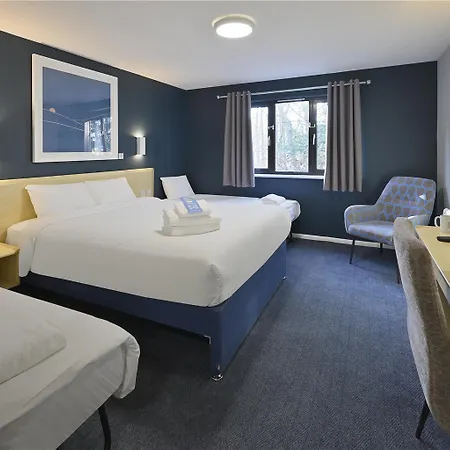 Travelodge Dreghorn Отель 3*