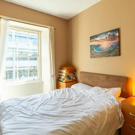 Charming 2bd Flat 10 Minutes To Castle * Edimburgo