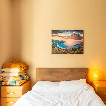Charming 2bd Flat 10 Minutes To Castle Edimburgo