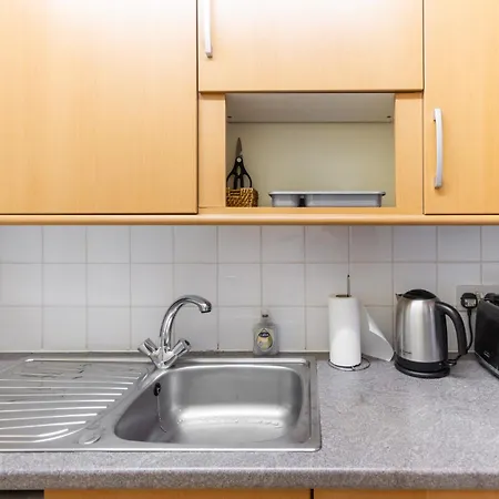 Charming 2bd Flat 10 Minutes To Castle