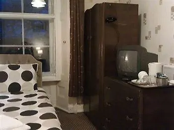 Beachfront Bed & Breakfast 2*