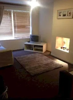 Sakina * Edimburgo