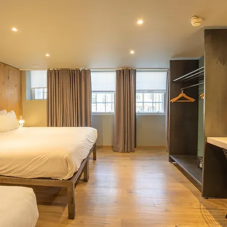 Grassmarket Hotel 4*