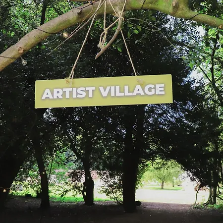 Festival Glamping At The Drum - Glamping Village * Edinburgh