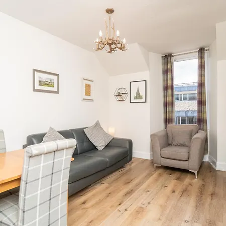 Appartamento Cosy Flat In Historic Old Town - Pass The Keys