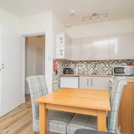 Cosy Flat In Historic Old Town - Pass The Keys Appartamento *