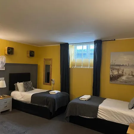 The 3* Edimburgo
