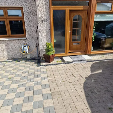 Self-catering Extended Family *