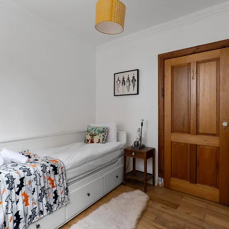 Portobello Charming Seaside 3-br Апартаменты *