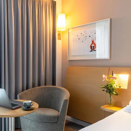Novotel Park 4* Edinburgh
