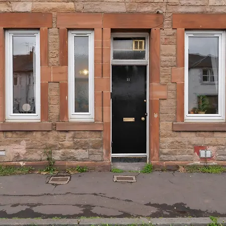 Cozy With Character Logie Main Door Flat *