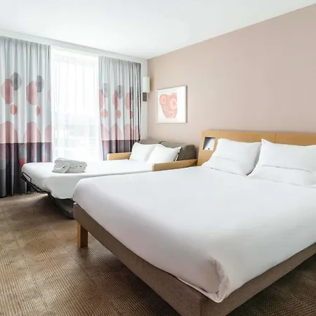מלון Novotel Park אדינבורו