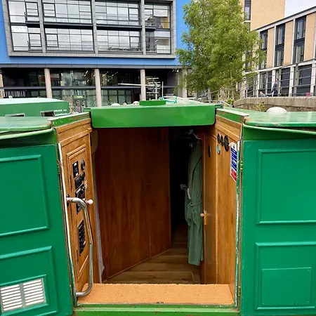 Botel - Houseboats Edinburgh