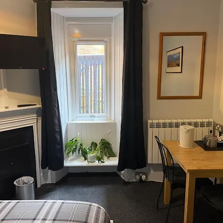 Belford Hostal *