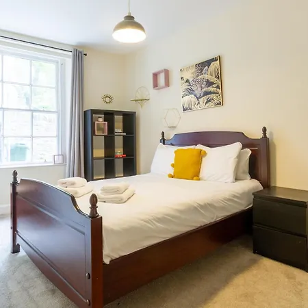 Homely 3 Bedroom In The Heart Of * 에든버러