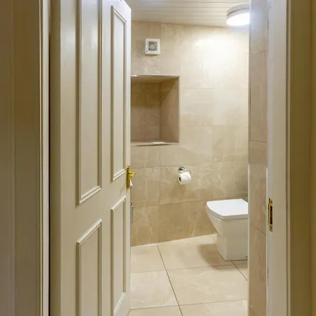 Homely 3 Bedroom In The Heart Of Apartamento