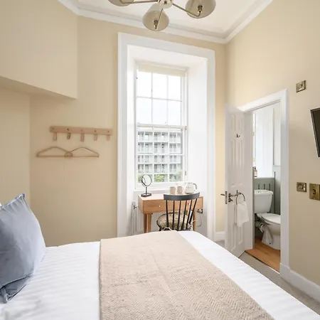 Gilmore Townhouse Guest house