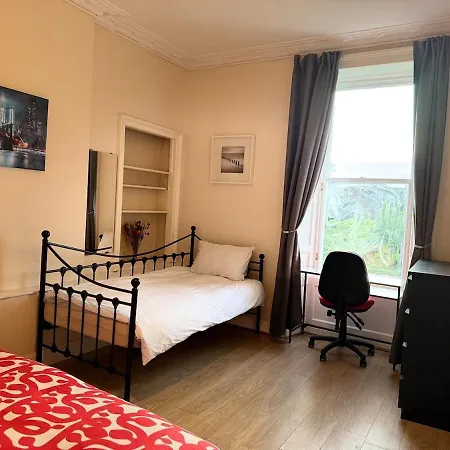 Apartament Edinburgh Pleasance Apartment 4 Bedrooms 7 Beds