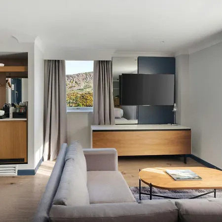 Marriott Holyrood 4* Edinburgh