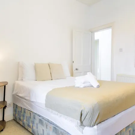 شقة And Inviting 2 Bedroom Perfect For Festival إدنبرة