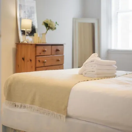And Inviting 2 Bedroom Perfect For Festival * Edimburgo