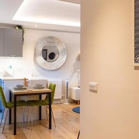Apartamento Heavenly Pad Retreat 300m To With Fast Links To Centre