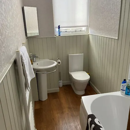 Beautiful & Bright 2 Bed Flat Murrayfield Edinburgh