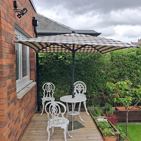 The Retreat Edinburgh, 2-minute Walk To Bus Stop Alloggio in famiglia Edimburgo