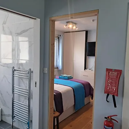 The Retreat Edinburgh, 2-minute Walk To Bus Stop Edimburgo