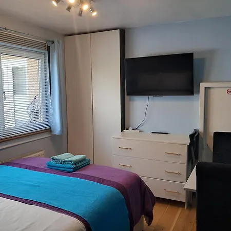The Retreat Edinburgh, 2-minute Walk To Bus Stop Edimburgo
