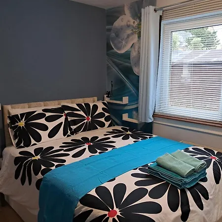 The Retreat Edinburgh, 2-minute Walk To Bus Stop Edimburgo
