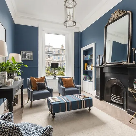 West End Townhouse לינה וארוחת בוקר