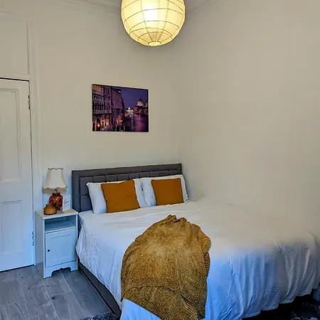 Ensuite In The Edinburgh