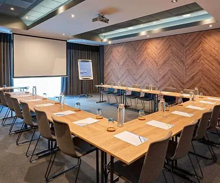 Hotel Novotel Park 4*
