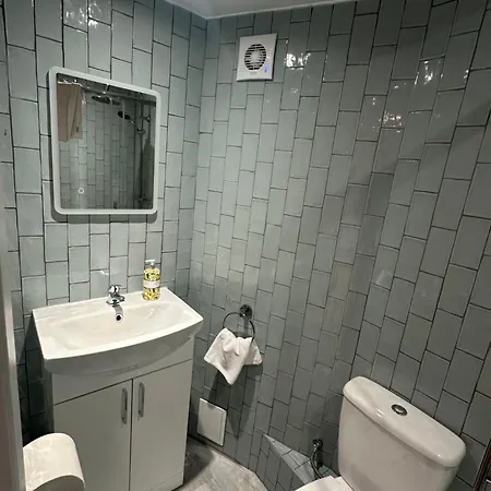 3 Bedroom Centre In Lauriston Place Edimburgo